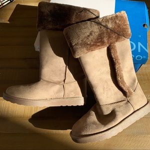 NWT Arizona | New in Box Sequoia Brown Winter Boots Size 8